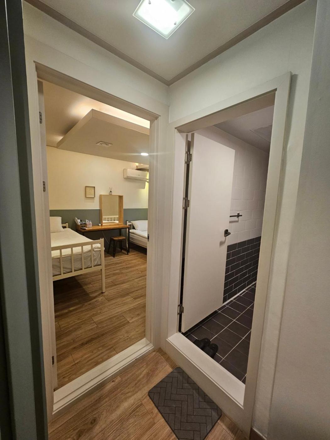 Hostel Korea - Ikseon Сеул Екстер'єр фото