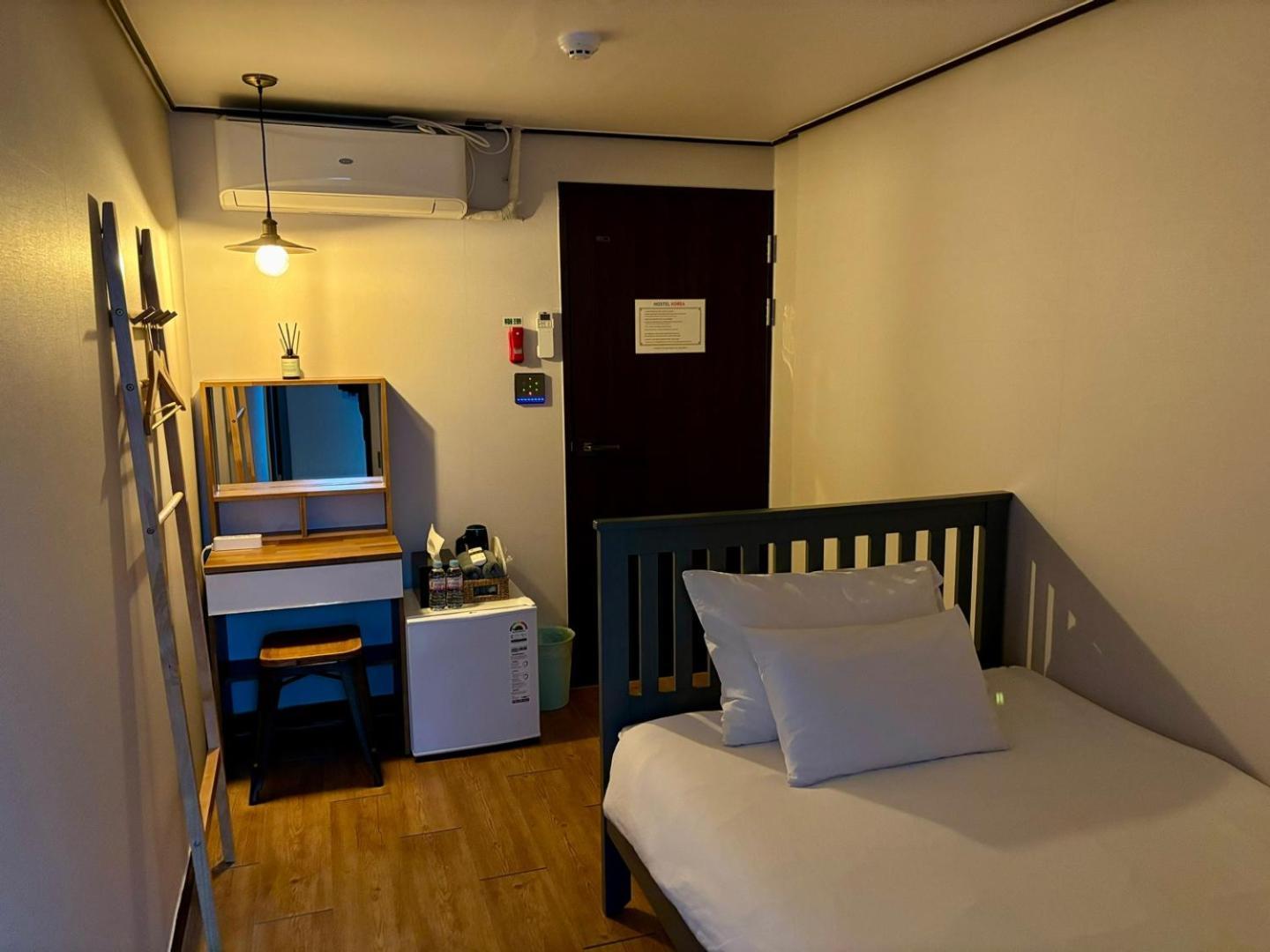 Hostel Korea - Ikseon Сеул Екстер'єр фото