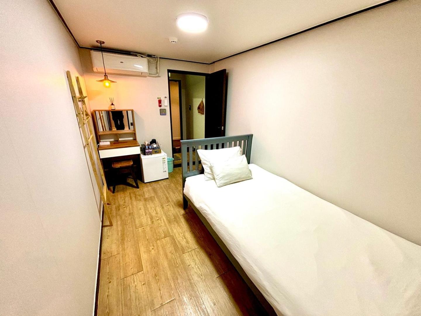 Hostel Korea - Ikseon Сеул Екстер'єр фото